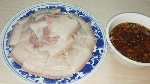 蒜泥白肉用什么调料