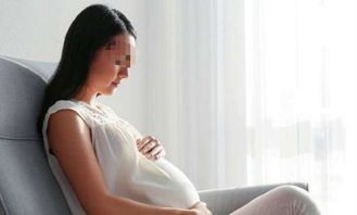 孕期睡觉反复出现这3种反应,要及时去医院了,拖久对母子都不利