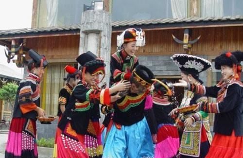 火一样的民族 彝族的历史起源是什么 有哪些独具特色的文化习俗