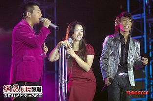 羽泉演唱会上海大舞台开唱 上海姑娘同台献歌 