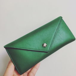 纪梵希绿色信封钱包
