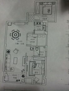 本人房子刚刚装修完 想要养个鱼缸 入户门在北面 进门卧室厨房朝东 大厅阳台朝南 不知道放在什么方位好 陈锦家 1983年农历3月初五生