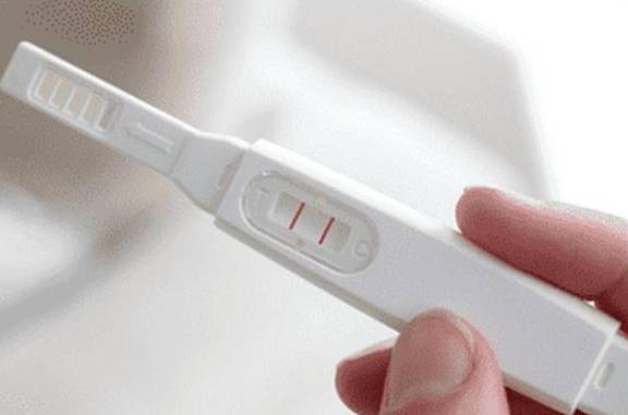 验孕棒一深一浅是怀孕了吗，用验孕棒测出一深一浅是怀孕了吗