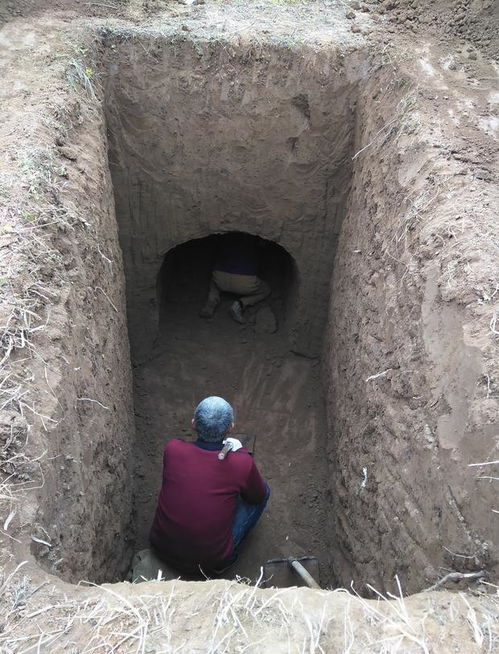 冬季地窖温度高,为什么古代穷人不挖地窖避寒,而在户外被冻死