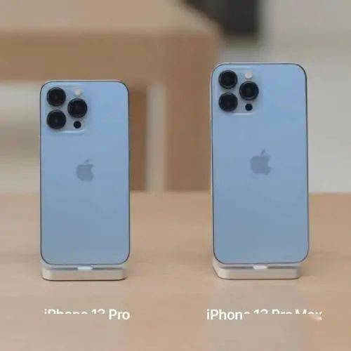 iPhone 13 Pro真机上手 远峰蓝太美了