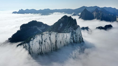 西岳华山 壮丽云海入画来