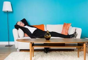 皮沙发椅睡觉健康吗