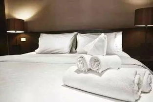 为什么酒店开房要放4个枕头 结果让人吃惊... 