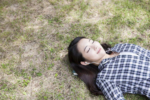 让我们一起盘点12星座女爱错人的几率有多高,感情一定要谨慎 1