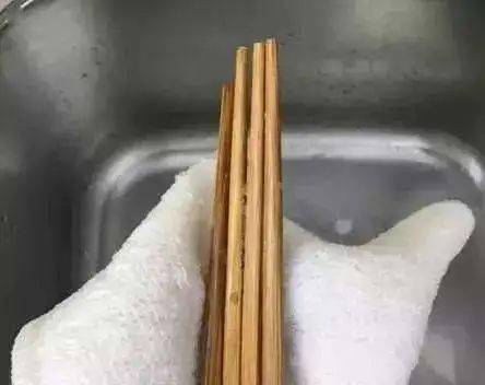 發霉的筷子怎么能清洗干凈？