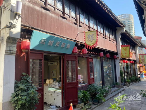 衣裳街店面转让或出租,位置比较好 门头正气,楼上楼下80个平方 店面转让出租 店面办公 