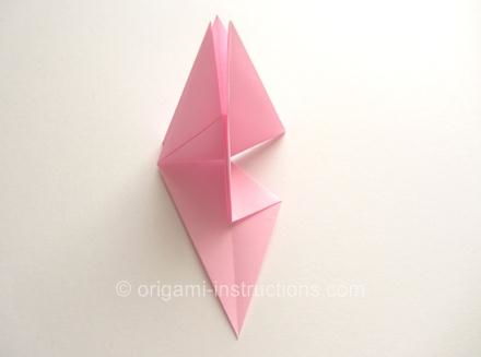 简易旋转玫瑰折纸的折法与图解教程 