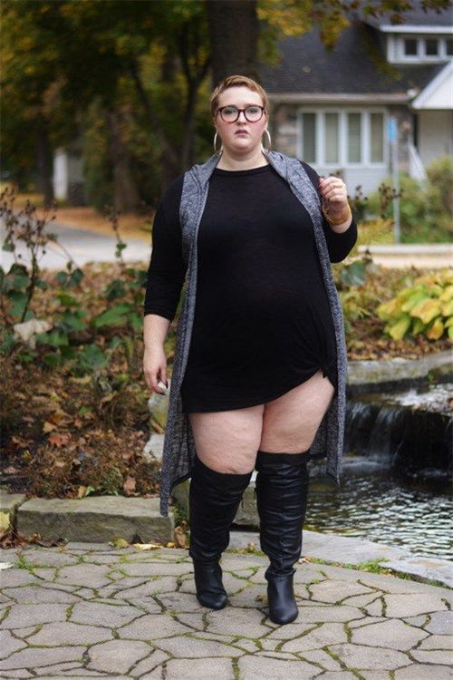 最新时尚胖女孩穿衣搭配 胖女孩穿什么显瘦呢 