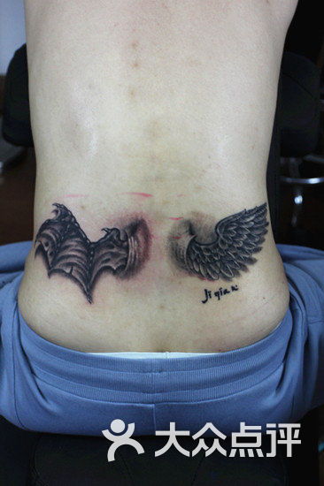 龙刺堂纹身纹绣 帅哥喜欢的天使与恶魔图片 