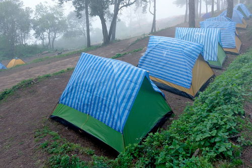 防潮垫放在帐篷里面还是外面 