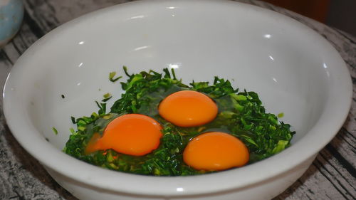 野菜里加入3个鸡蛋,教你个简单的做法,营养解馋,孩子超爱吃 