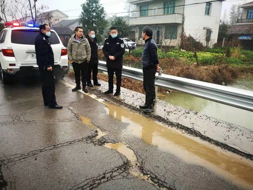 常德公安交警直属二大队 排查农村道路安全隐患 筑牢春运安全防线