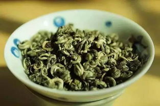 庐山云雾茶是不是发酵茶,庐山云雾茶龙井茶分别是半发酵全发酵还是不发酵茶