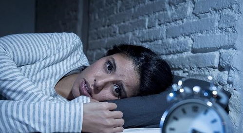 夜间睡觉盗汗,口干 夜间睡觉有这些反应,或是大病来临时的前兆