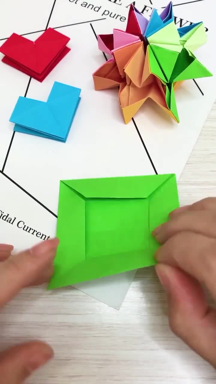最简单的折纸无限翻,正好把心的折法也学了 