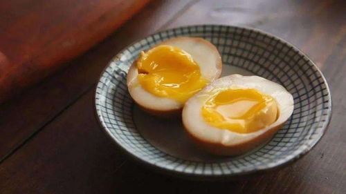 每天都吃鸡蛋白，蛋黄怎么处理