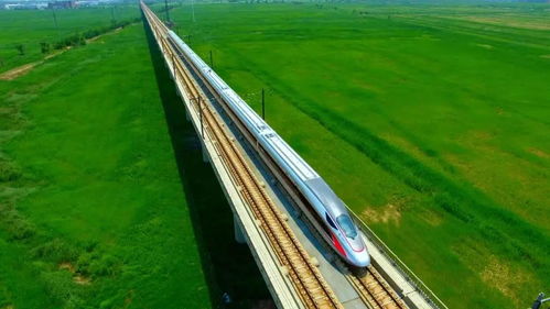 中国高铁独家技术 几百公里没有一丝缝,如何解决热胀冷缩问题