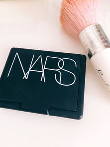 名字很露骨的腮红 nars