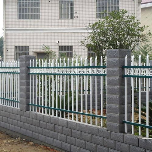 大连塑钢围庭院护栏,大连白色塑料小院护栏,大连小区外墙护栏