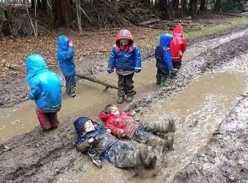 孩子放学没回家,好不容易找到却遭妈妈嫌弃,网友 洗洗还能要