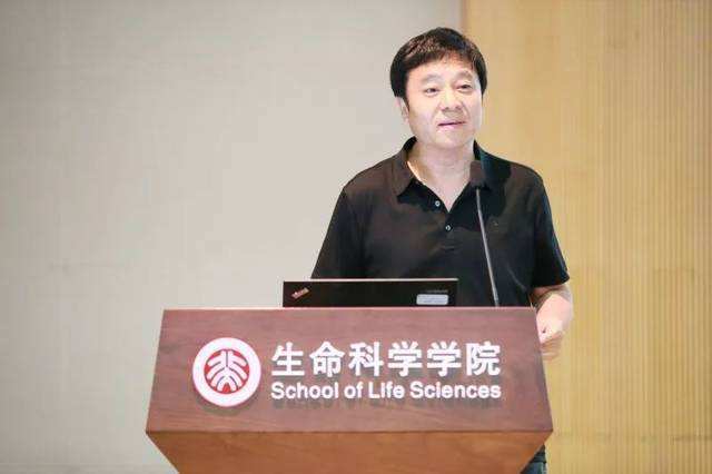 北大教授邓宏魁入选 自然 年度十大科学人物