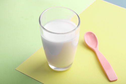 喝纯牛奶有什么好处 喝纯牛奶的注意事项
