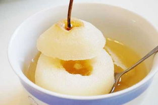 冰糖炖雪梨的做法可以加蜂蜜吗 冰糖炖雪梨的功效与作用炖多久最好