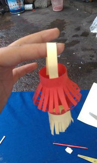 教你制作喜庆的小灯笼 儿童有趣的DIY剪纸教程