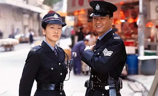 香港警察队伍有3.6w人,为什么有这么多外籍警察