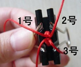 红绳手链 幸运漂亮小红绳编法图解