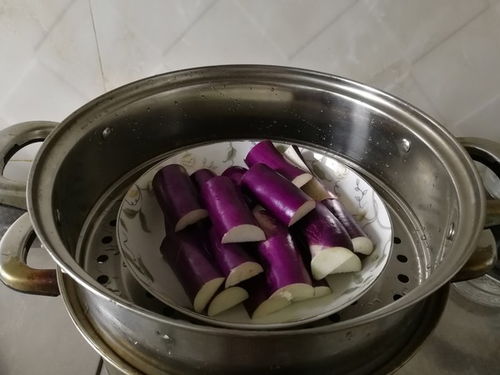 蘸汁蒸茄子，茄子的家常吃法怎么做好吃