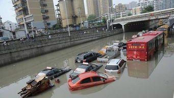 下暴雨时车被淹了怎么办 