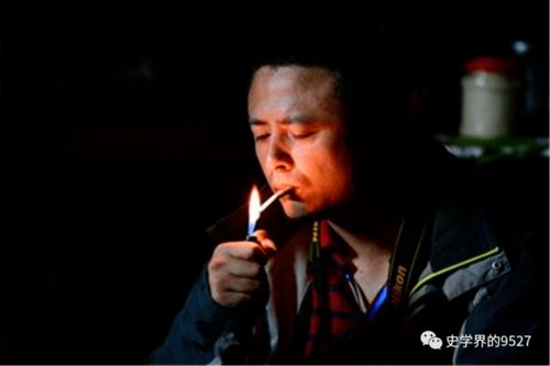 风水大师直言 两人不对火,三人不点烟 ,背后是啥道理