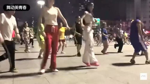 深圳广场舞,长发姐姐跳的好漂亮,带红帽的跳得如何 