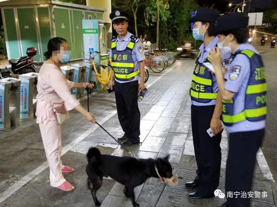 已有多人被处罚 南宁警方开展不文明养犬整治行动