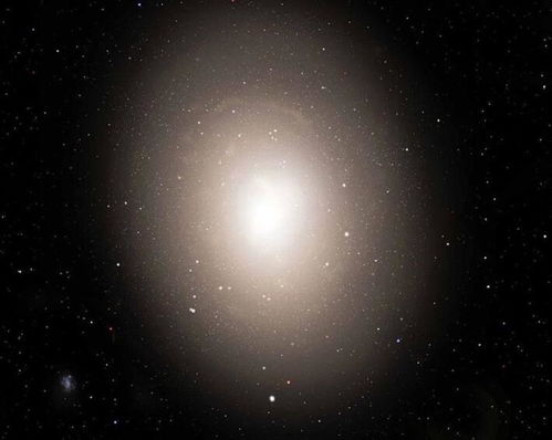 宇宙中最大的星系是哪个星系 与银河系相比大小如何