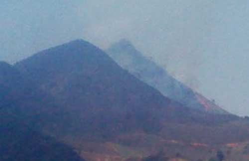 梦见火山冒黑烟是什么意思 梦到火山冒黑烟好不好 大鱼解梦网 