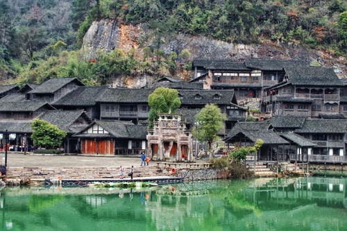 乌江寨旅游景区停车场收费标准,想去乌江寨旅游两天一晚,有没有什么攻略分享呀?