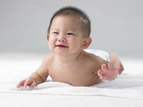 4个月的宝宝发育标准，5个月宝宝发育标准