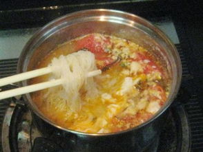 番茄鸡蛋煮米线