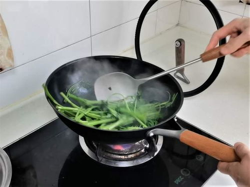 想炒出真纯正中国菜味道,就要用铁锅 三禾窒氮轻铁锅