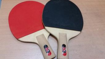 乒乓球拍怎么区分好坏 