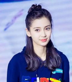 Angelababy28岁了 宅男女神到辣妈发型百变吸睛