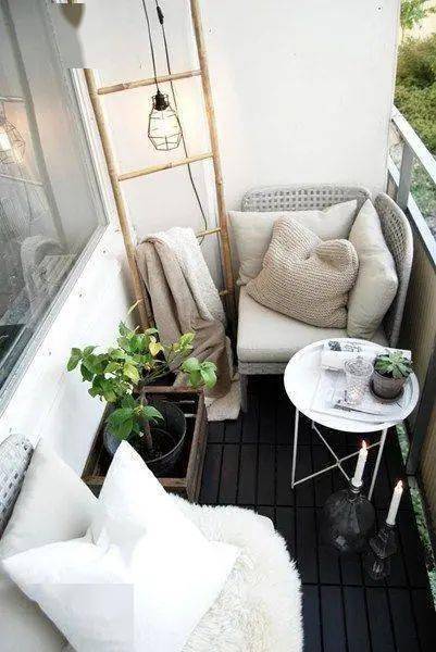 小户型的阳台还可以这样设计,给家里添加一个休闲区,是真美