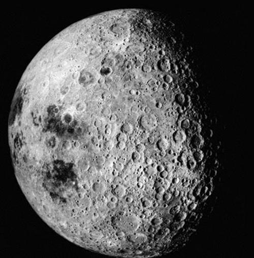 关于月球有哪些知识(有关月球的小知识10条)